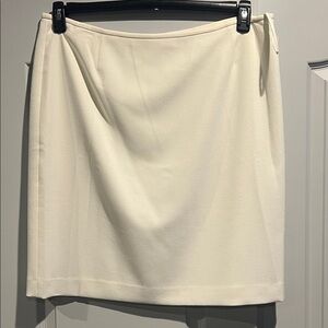 Chic Cream Pencil Skirt